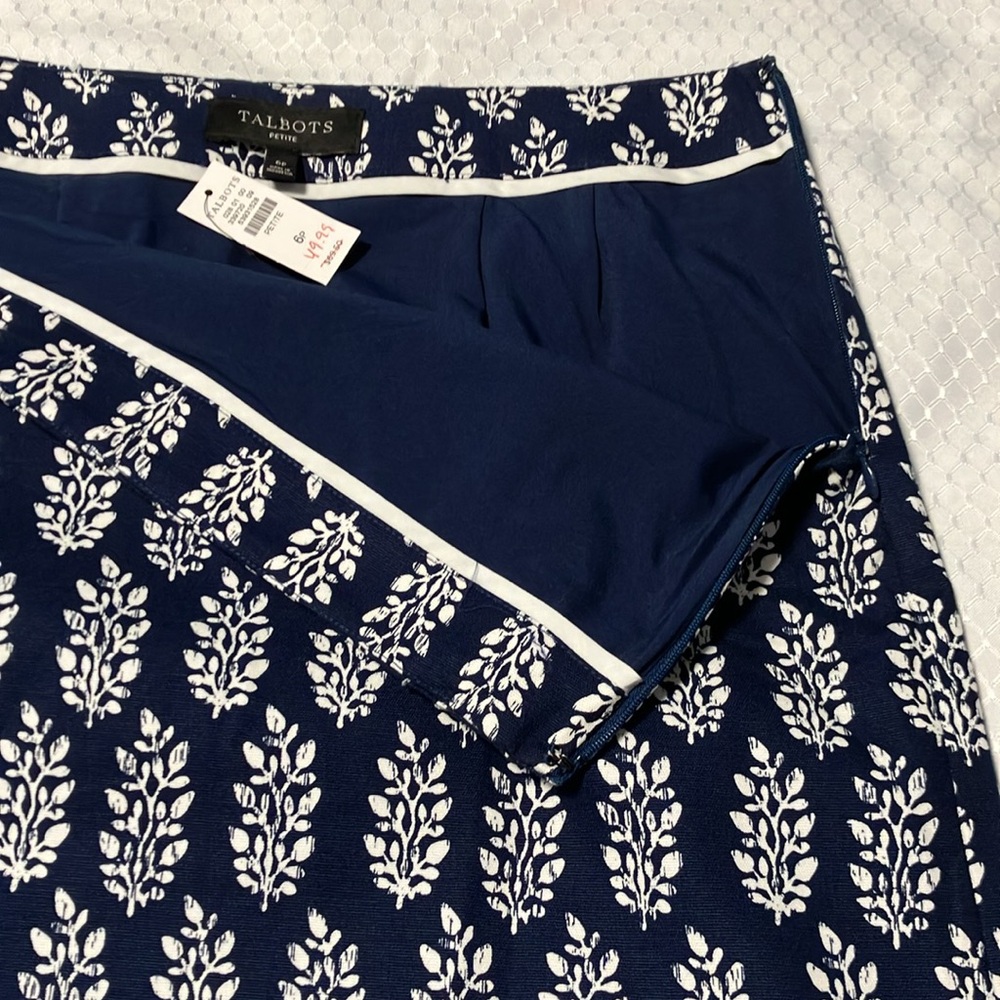 Talbots NWT Petite Navy and White Skirt 6P NEW PRICE! - Picture 4 of 8